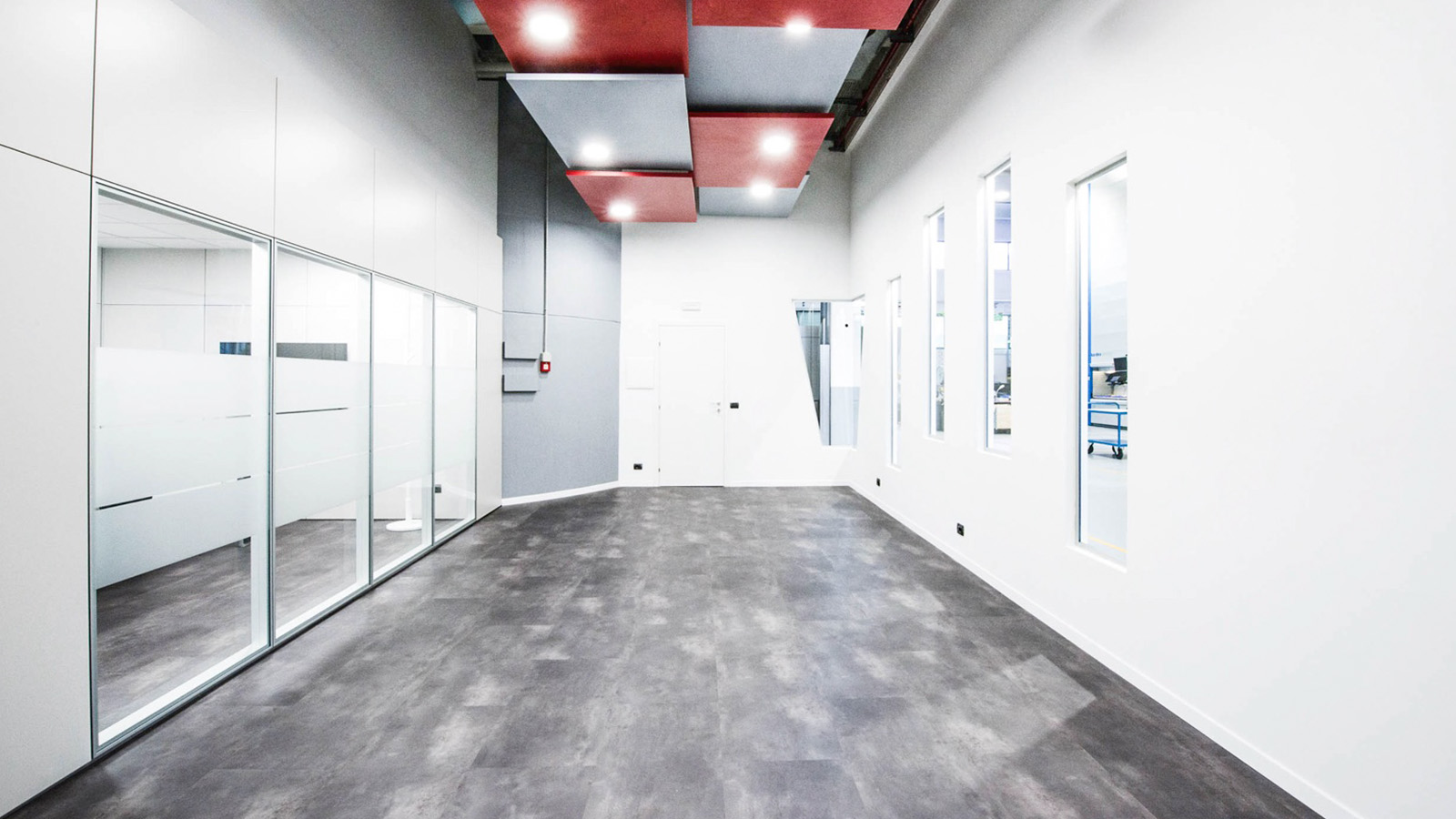 pareti operative e direzionali per Hawe italiana