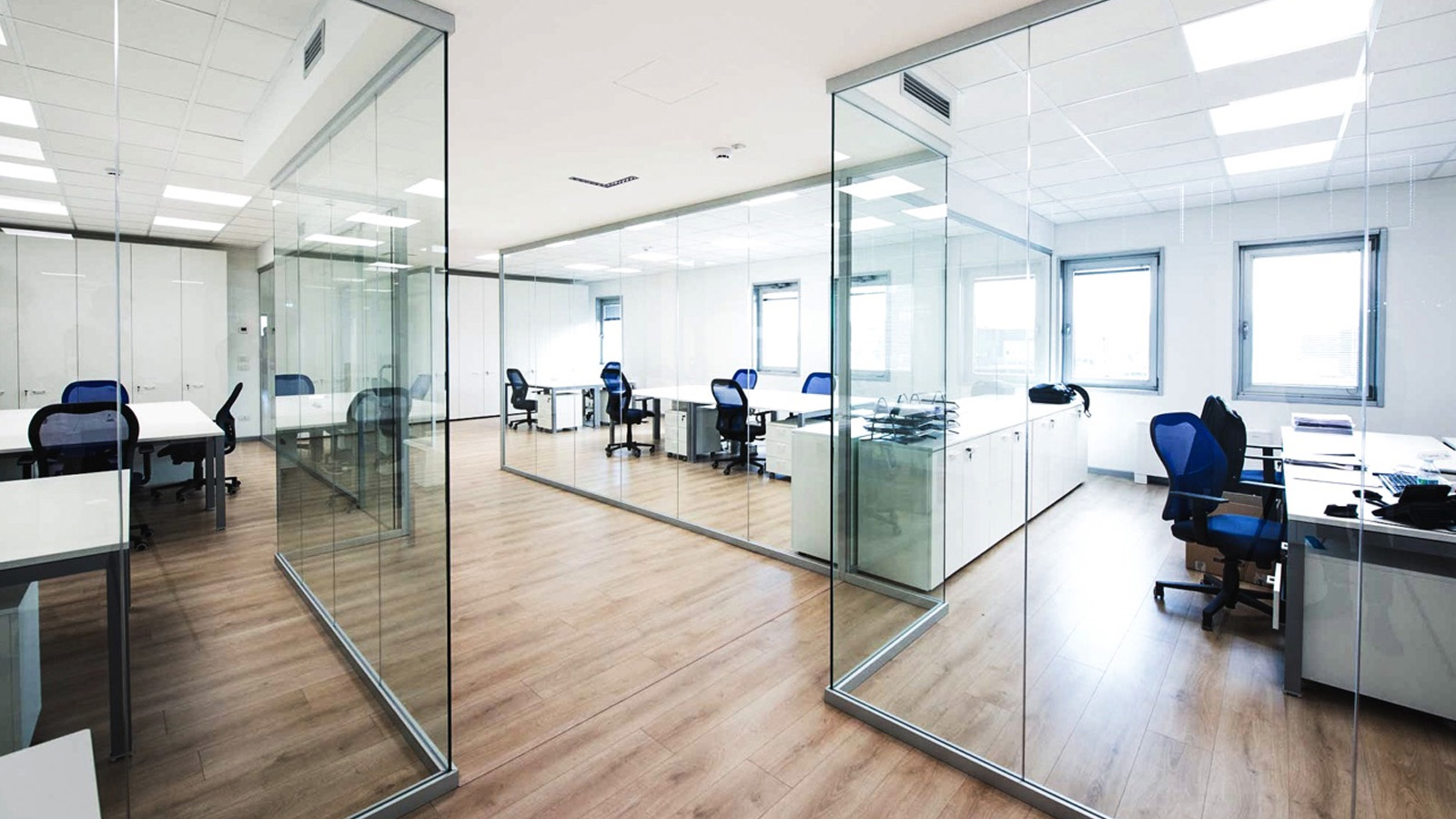 pareti vetrate uffici per BDF