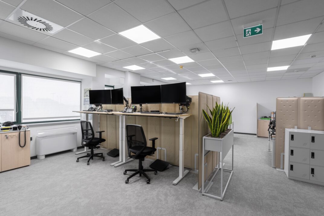 Progetto contract sviluppato per Air Dolomiti, per migliorare il comfort acustico